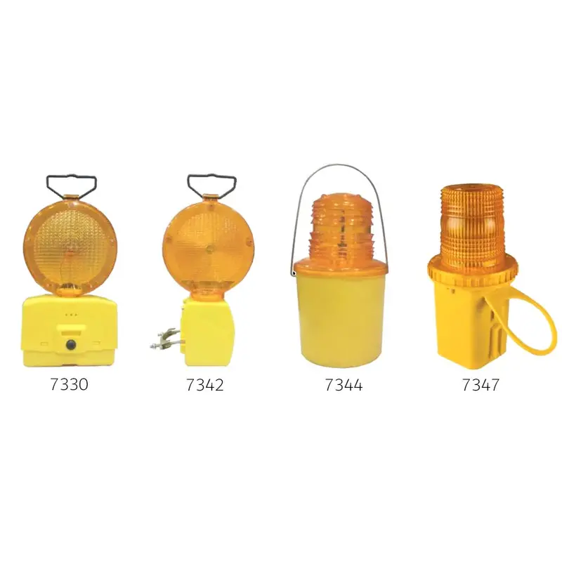 Solar-Powered Flashing Barricade Light For Traffic Cones 1