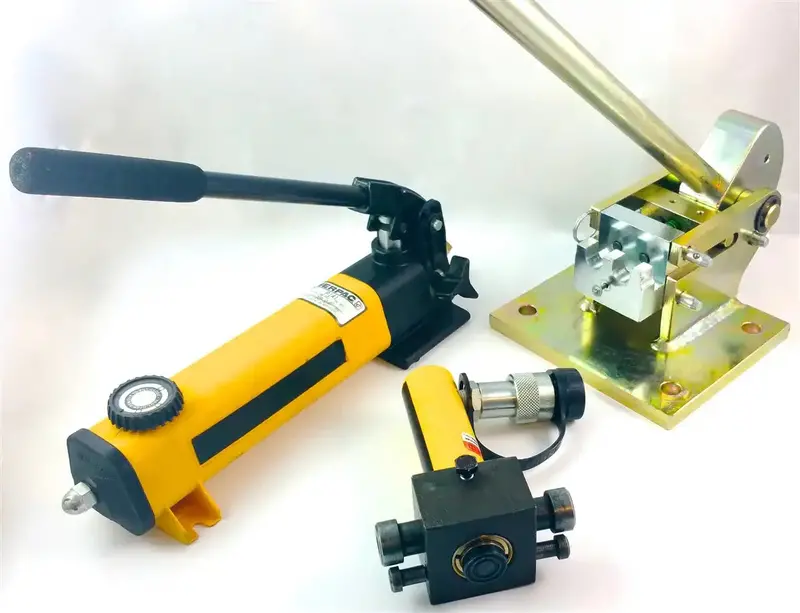 Breakenator Hydraulic Roller Chain Breaker Kit — Includes Hand Pump & Base 1